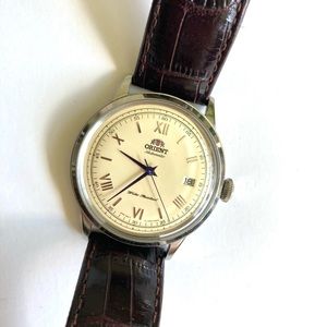 Orient Bambino V2 Watch with Champagne Dial